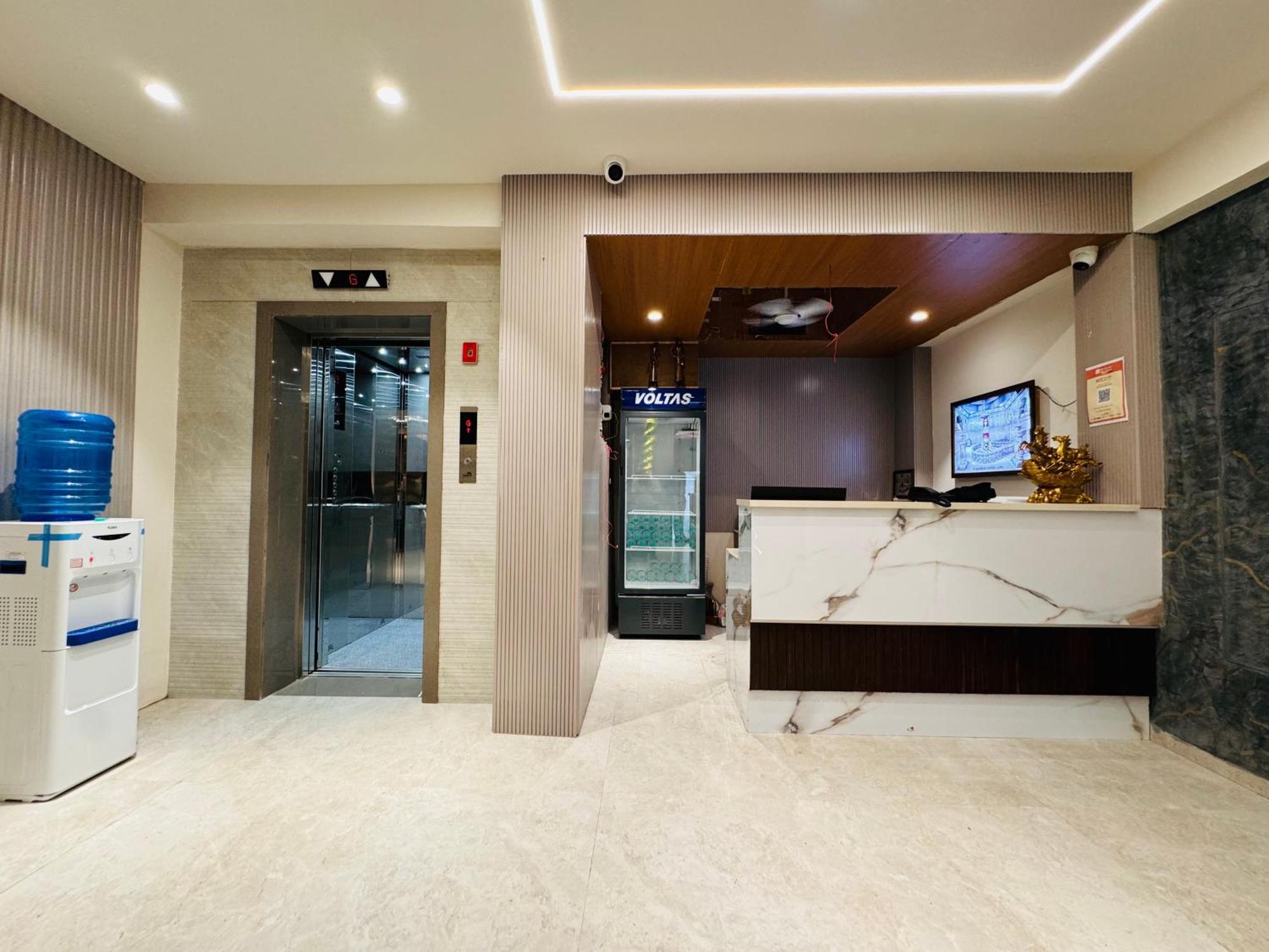 Hotel Rudhav Palace اوجاين المظهر الخارجي الصورة