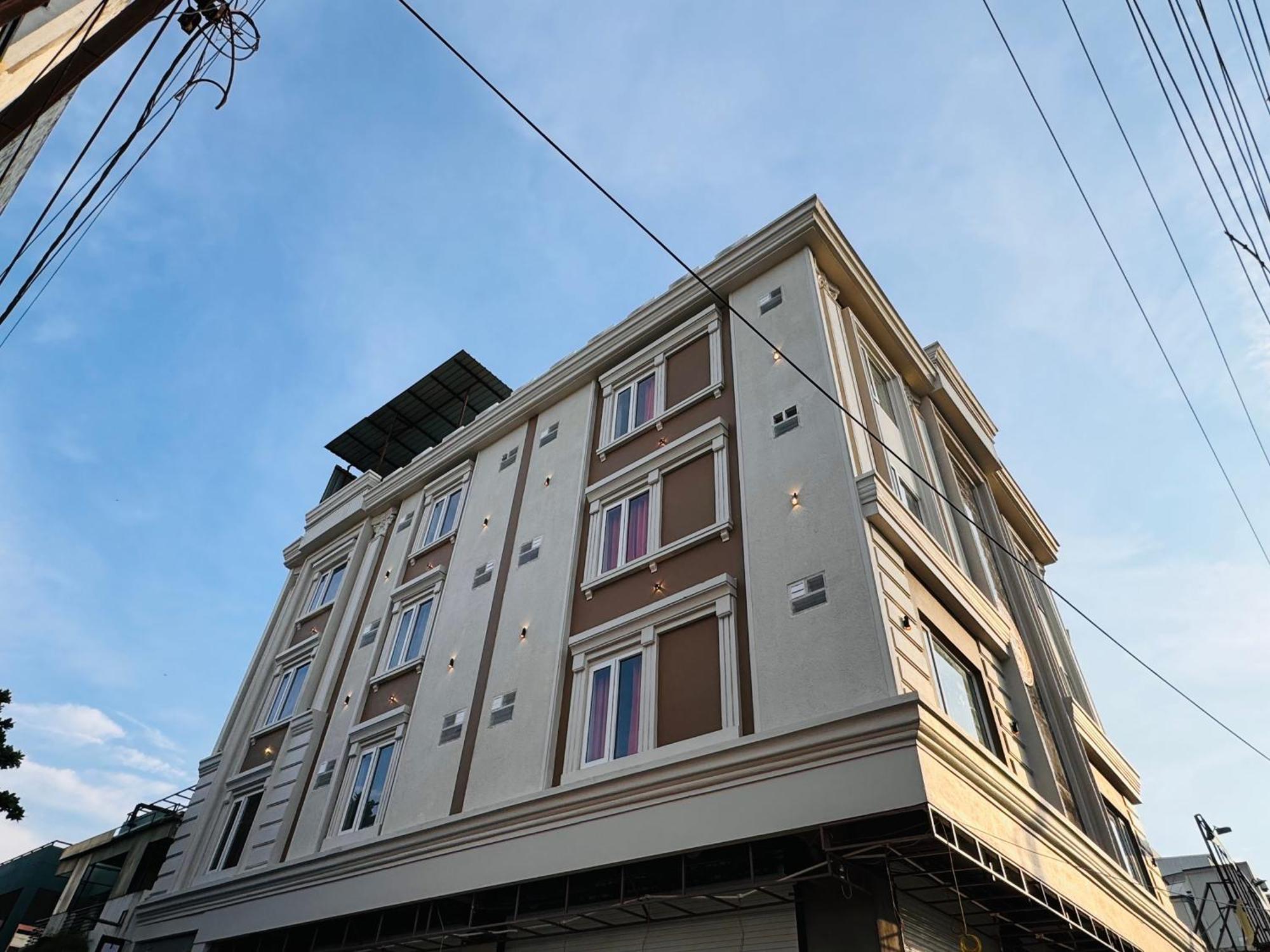 Hotel Rudhav Palace اوجاين المظهر الخارجي الصورة