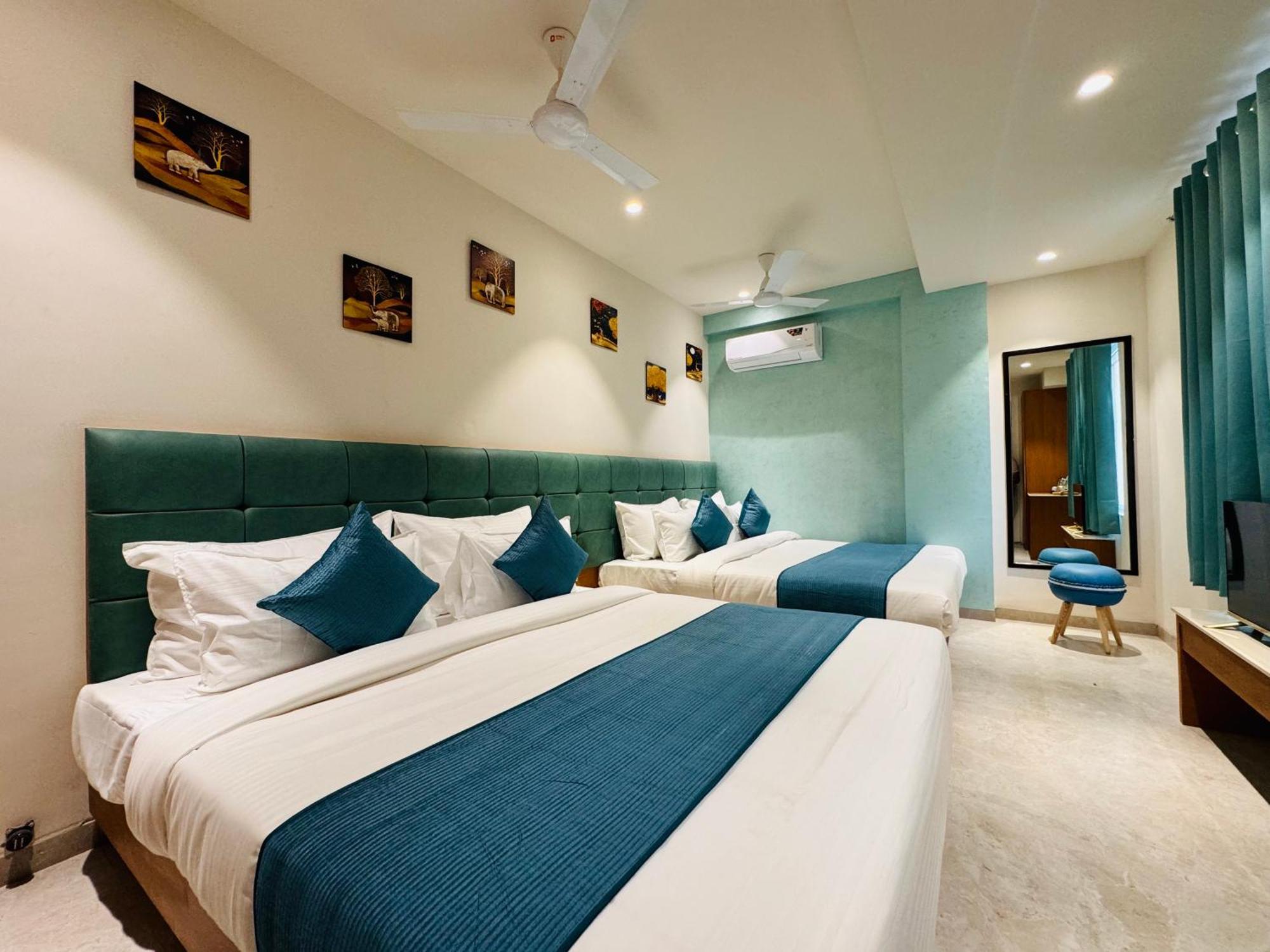 Hotel Rudhav Palace اوجاين المظهر الخارجي الصورة